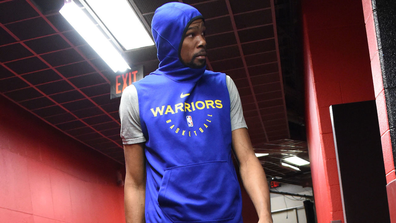 TORONTO, CANADA - JUNE 09: Kevin Durant #35 of the Golden State Warriors walks to the court on June 9, 2019 at Scotiabank Arena in Toronto, Ontario, Canada. NOTE TO USER: User expressly acknowledges and agrees that, by downloading and/or using this photograph, user is consenting to the terms and conditions of the Getty Images License Agreement. Mandatory Copyright Notice: Copyright 2019 NBAE