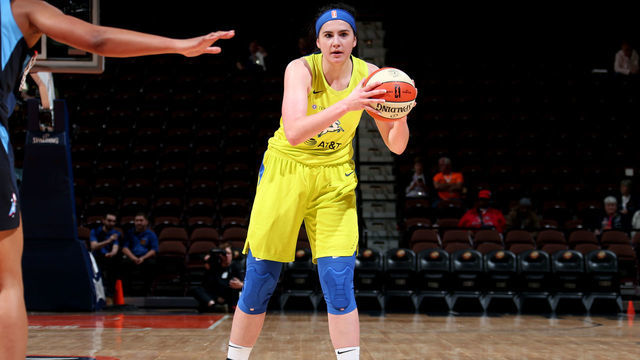 UNCASVILLE, CT - MAY 13: Megan Gustafson #13 of The Dallas Wings looks to pass against the Atlanta Dream on May 13, 2019 at the Mohegan Sun Arena in Uncasville, Connecticut. Mandatory Copyright Notice: Copyright 2019 NBAE