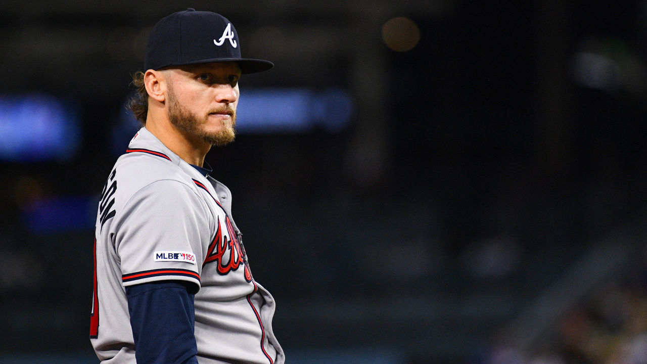 LOS ANGELES, CA - MAY 06: Atlanta Braves third baseman Josh Donaldson (20) looks on during a MLB game between the Atlanta Braves and the Los Angeles Dodgers on May 6, 2019 at Dodger Stadium in Los Angeles, CA.