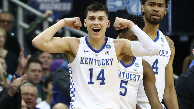 KANSAS CITY, MISSOURI - MARCH 31: Tyler Herro #14 of the Kentucky Wildcats reacts to a play against the Auburn Tigers during the 2019 NCAA Basketball Tournament Midwest Regional at Sprint Center on March 31, 2019 in Kansas City, Missouri.