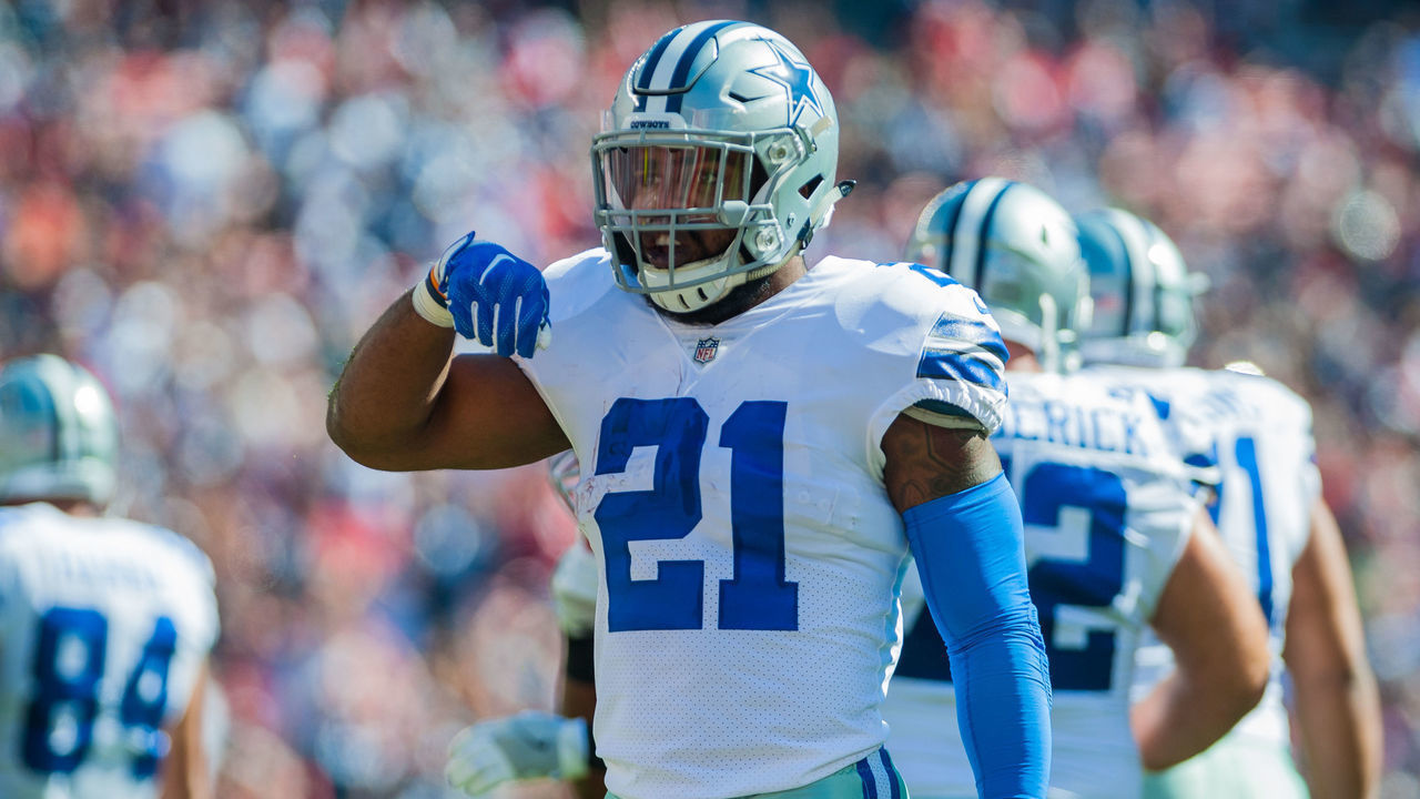 SANTA CLARA, CA - OCTOBER 22: Dallas Cowboys running back Ezekiel Elliott (21) imitates eating after getting a first down during the regular season game between the San Francisco 49ers and the Dallas Cowboys on October 22, 2017 at Levi's Stadium in Santa Clara, CA