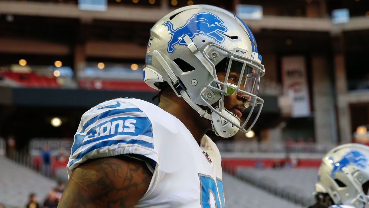 GLENDALE, AZ - DECEMBER 09: Detroit Lions tight end Michael Roberts (80) runs onto the field before the NFL football game between the Detroit Lions and the Arizona Cardinals on December 9, 2018 at State Farm Stadium in Glendale, Arizona.