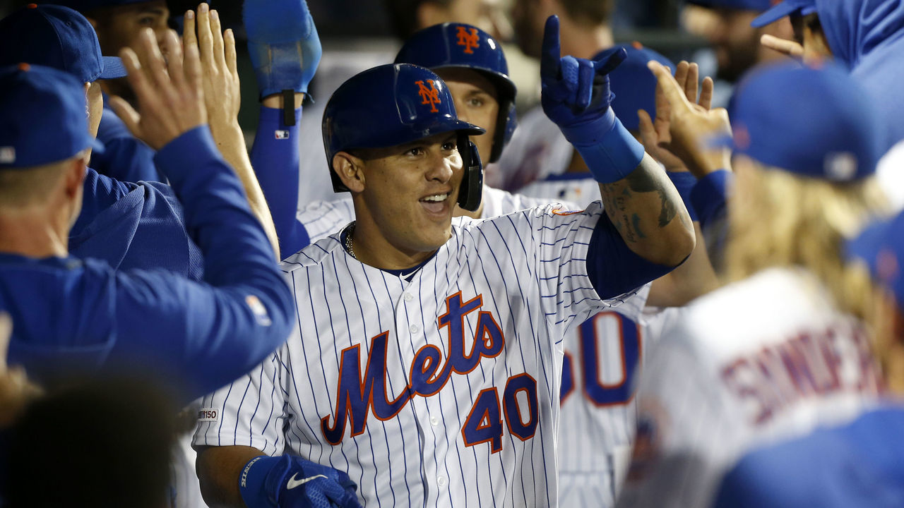 NEW YORK, NEW YORK - JUNE 04: (NEW YORK DAILIES OUT) Wilson Ramos #40 of the New York Mets celebrates his home run against the San Francisco Giants at Citi Field on June 04, 2019 in New York City. The Giants defeated the Mets 9-3 in ten innings.