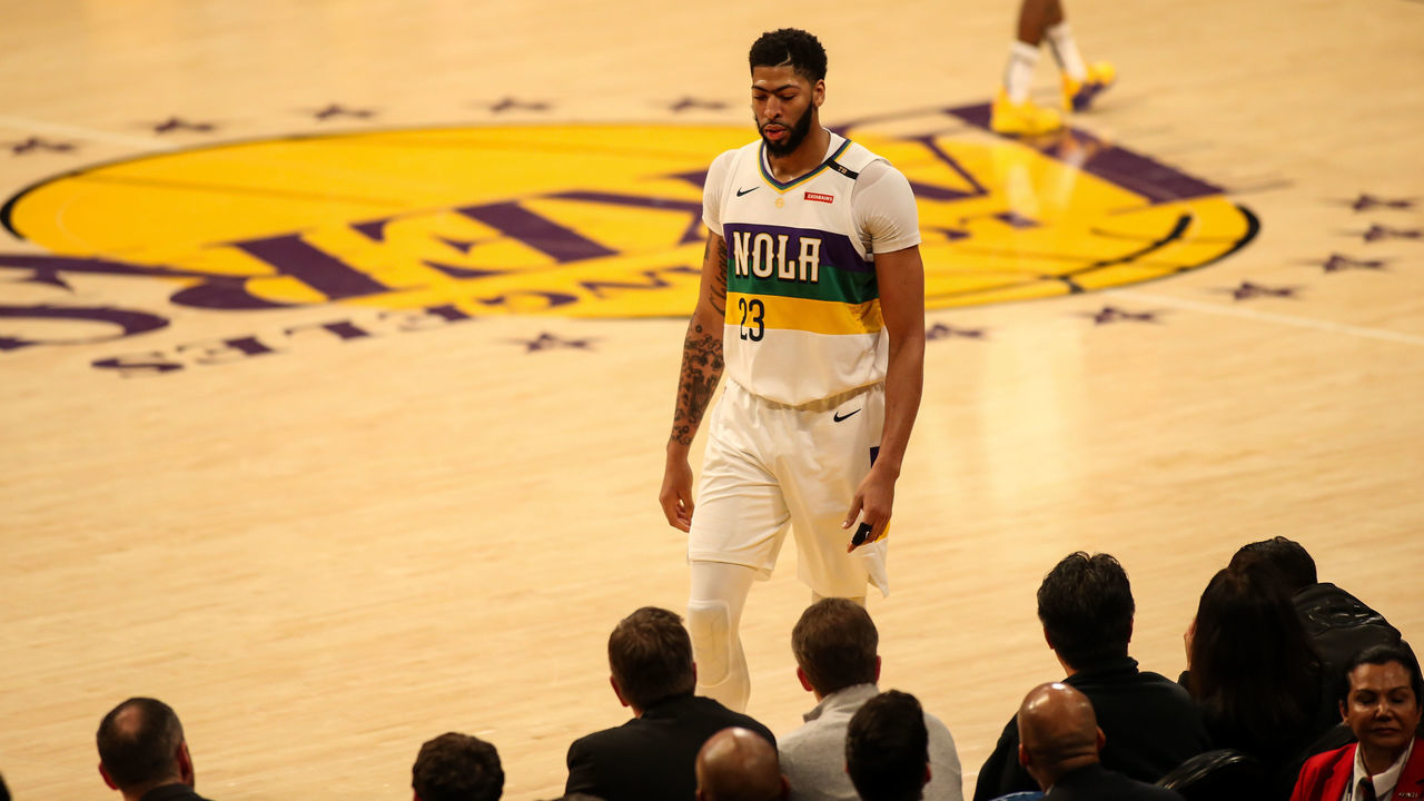 LOS ANGELES, CA - FEBRUARY 27: New Orleans Pelicans Forward Anthony Davis (23) walks to bench during second half of the New Orleans Pelicans versus Los Angeles Lakers game on February 27, 2019, at Staples Center in Los Angeles, CA.