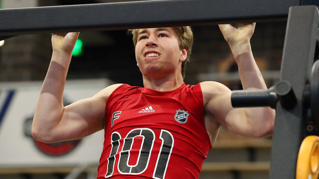 BUFFALO, NY - JUNE 1: Bobby Brink performs pull-ups during the 2019 NHL Scouting Combine on June 1, 2019 at Harborcenter in Buffalo, New York.