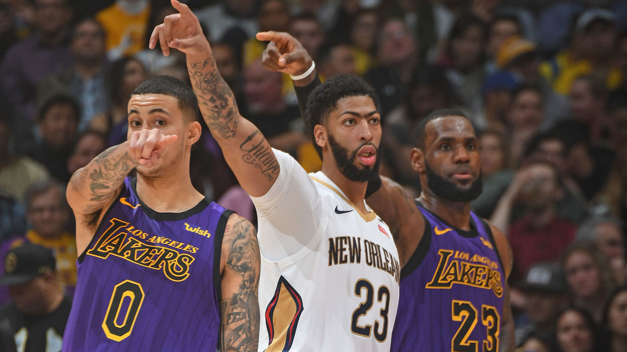 LOS ANGELES, CA - DECEMBER 21: Anthony Davis #23 of the New Orleans Pelicans and LeBron James #23 of the Los Angeles Lakers is seen pointing in the same direction after a call during the game on December 21, 2018 at STAPLES Center in Los Angeles, California. NOTE TO USER: User expressly acknowledges and agrees that, by downloading and/or using this Photograph, user is consenting to the terms and conditions of the Getty Images License Agreement. Mandatory Copyright Notice: Copyright 2018 NBAE