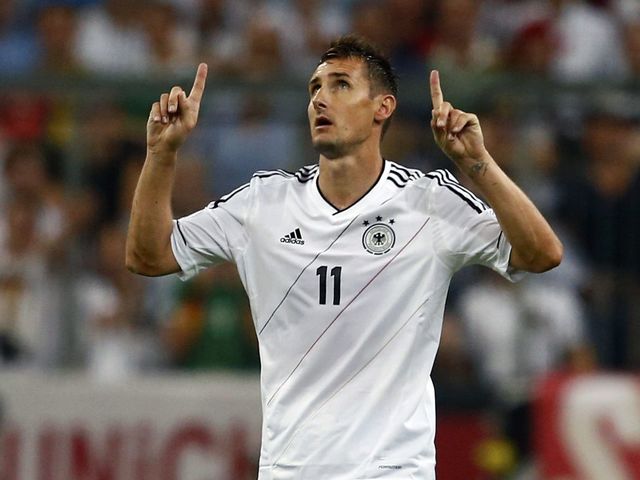Germany's Klose ready to break records in Brazil