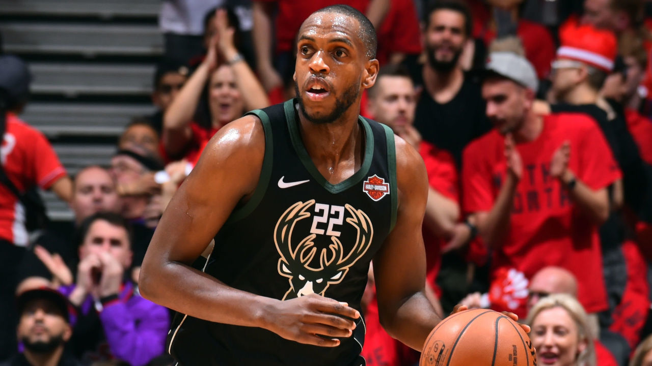 TORONTO, CANADA - MAY 25: Khris Middleton #22 of the Milwaukee Bucks handles the ball against the Toronto Raptors during Game Six of the Eastern Conference Finals on May 25, 2019 at Scotiabank Arena in Toronto, Ontario, Canada. NOTE TO USER: User expressly acknowledges and agrees that, by downloading and/or using this photograph, user is consenting to the terms and conditions of the Getty Images License Agreement. Mandatory Copyright Notice: Copyright 2019 NBAE