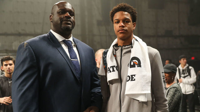 STUDIO CITY, CA - JANUARY 25: Shaquille O'Neal (L) poses with his son Shareef O'Neal (R) at the Jordan Brand Future of Flight Showcase on January 25, 2018 in Studio City, California.