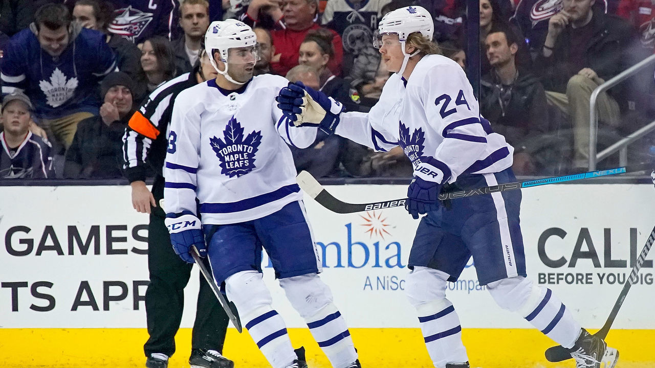 COLUMBUS, OH - NOVEMBER 23: Kasperi Kapanen #24 of the Toronto Maple Leafs is congratulated by Nazem Kadri #43 after scoring a goal during the second period of the game against the Columbus Blue Jackets on November 23, 2018 at Nationwide Arena in Columbus, Ohio.