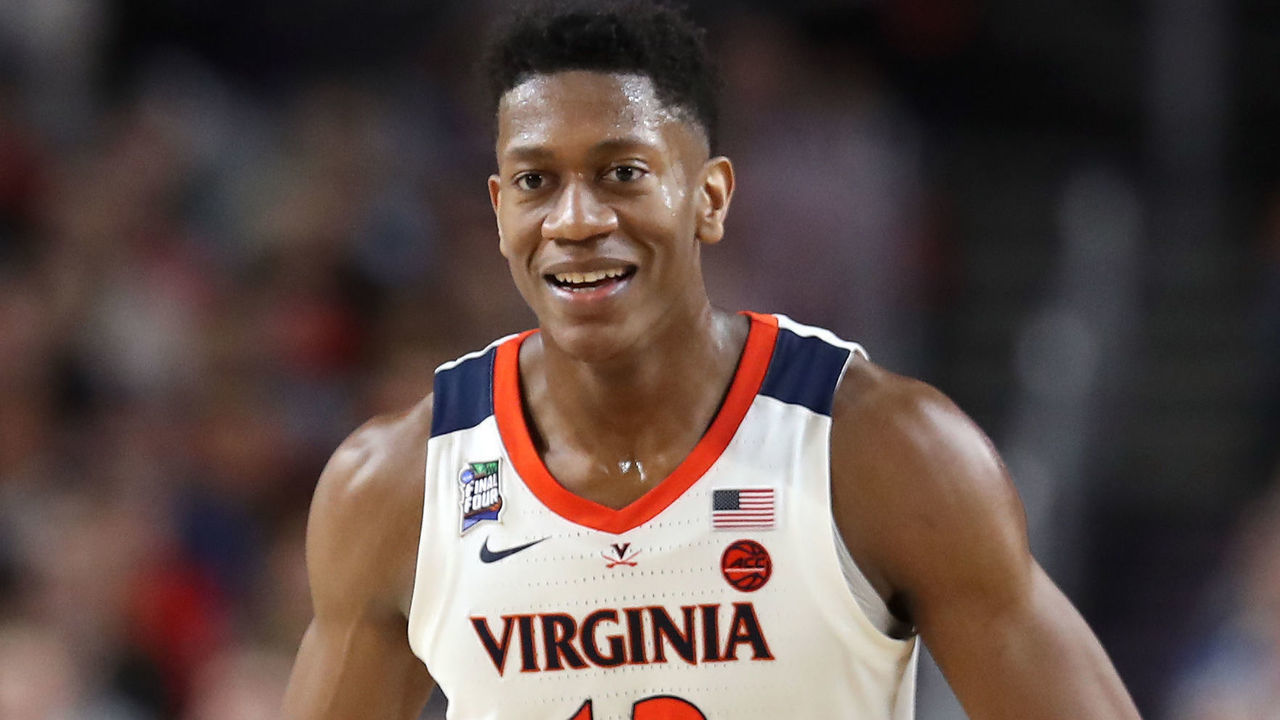 MINNEAPOLIS, MINNESOTA - APRIL 08: De'Andre Hunter #12 of the Virginia Cavaliers reacts against the Texas Tech Red Raiders in the second half during the 2019 NCAA men's Final Four National Championship game at U.S. Bank Stadium on April 08, 2019 in Minneapolis, Minnesota.