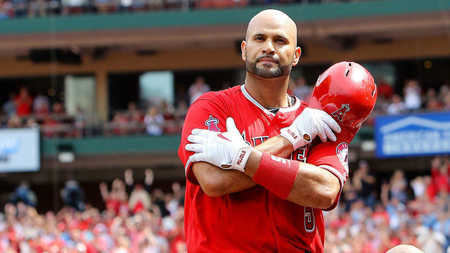 ST. LOUIS, MO - JUNE 22: Albert Pujols #5 of the Los Angeles Angels of Anaheim gives fans a curtain call after hitting a solo home run during the seventh inning against the St. Louis Cardinals at Busch Stadium on June 22, 2019 in St. Louis, Missouri.
