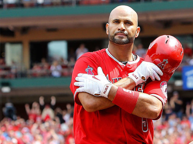 ST. LOUIS, MO - JUNE 22: Albert Pujols #5 of the Los Angeles Angels of Anaheim gives fans a curtain call after hitting a solo home run during the seventh inning against the St. Louis Cardinals at Busch Stadium on June 22, 2019 in St. Louis, Missouri.