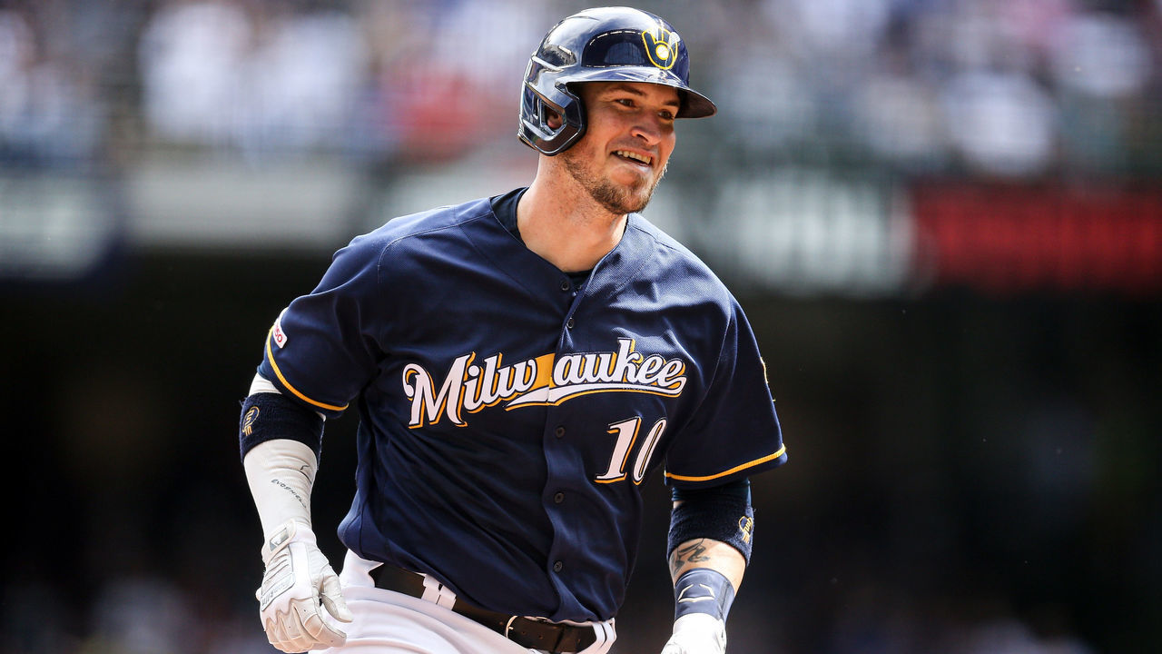 MILWAUKEE, WISCONSIN - JUNE 22: Yasmani Grandal #10 of the Milwaukee Brewers rounds the bases after hitting a home run in the first inning against the Cincinnati Reds at Miller Park on June 22, 2019 in Milwaukee, Wisconsin.