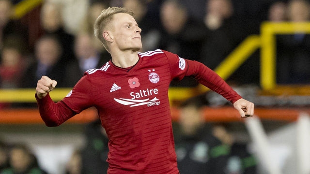 9th November 2018, Pittodrie Stadium, Aberdeen, Scotland; Ladbrokes Premiership football, Aberdeen versus Hibernian; Gary Mackay-Steven of Aberdeen celebrates after scoring the opening goal in minute 40
