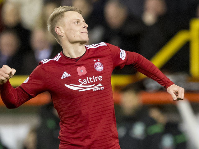 9th November 2018, Pittodrie Stadium, Aberdeen, Scotland; Ladbrokes Premiership football, Aberdeen versus Hibernian; Gary Mackay-Steven of Aberdeen celebrates after scoring the opening goal in minute 40