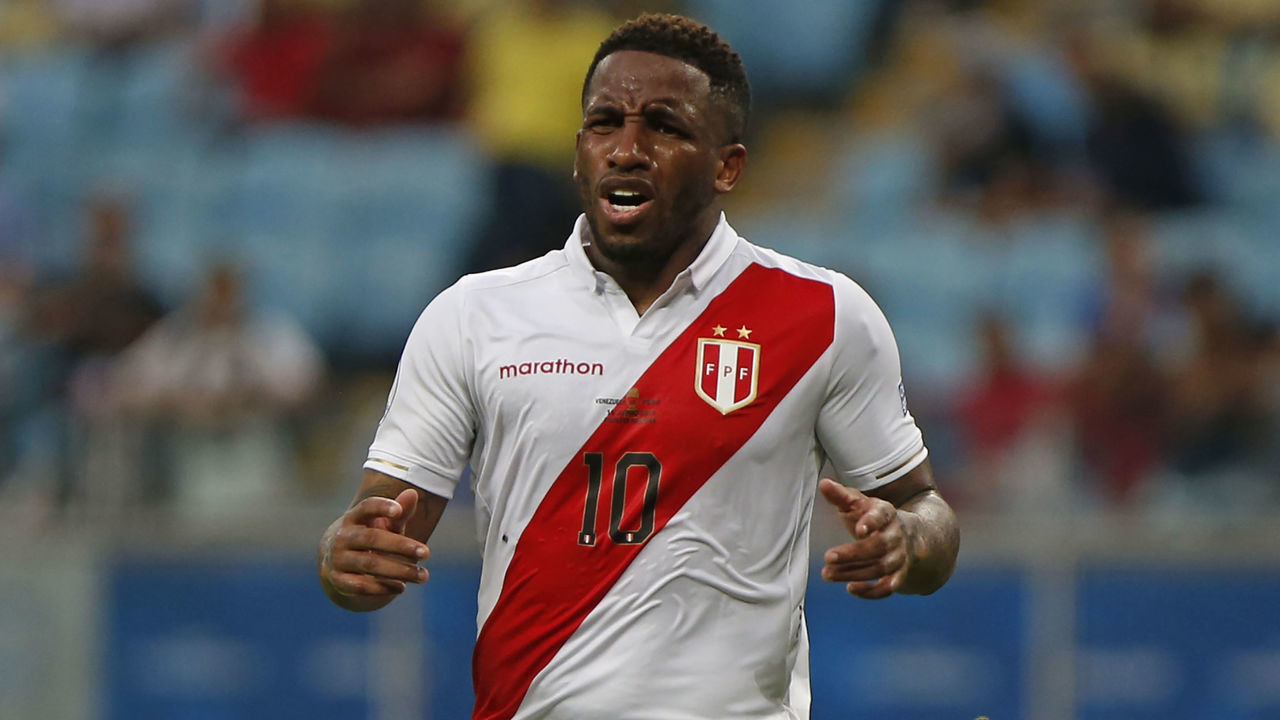 Peru's Jefferson Farfan gestures during the Copa America football tournament group match against Venezuela at the Gremio Arena in Porto Alegre, Brazil, on June 15, 2019.