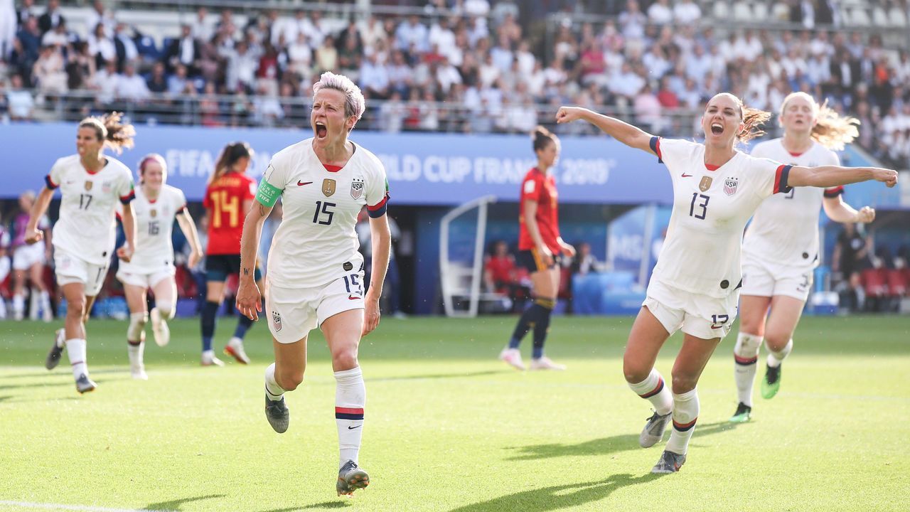 REIMS, FRANCE - JUNE 24: Megan Rapinoe #15 of USA celebrates her the second goal by penalty during the 2019 FIFA Women's World Cup France Round Of 16 match between Spain and USA at Stade Auguste Delaune on June 24, 2019 in Reims, France.