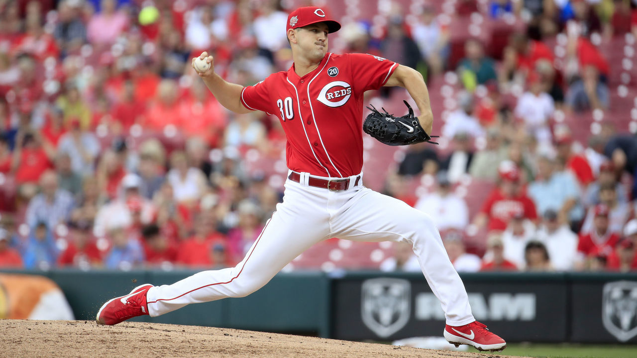 CINCINNATI, OHIO - JUNE 19: Tyler Mahle #30 of the Cincinnati Reds throws a pitch against the Houston Astros at Great American Ball Park on June 19, 2019 in Cincinnati, Ohio.