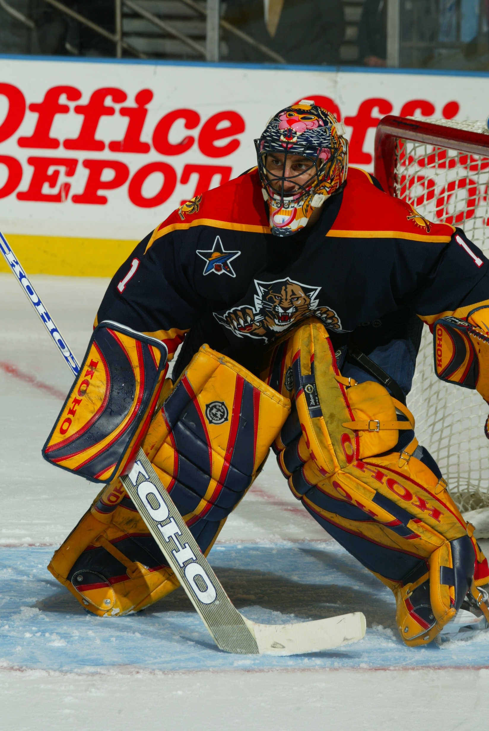 Roberto Luongo finally traded by Canucks to Florida Panthers