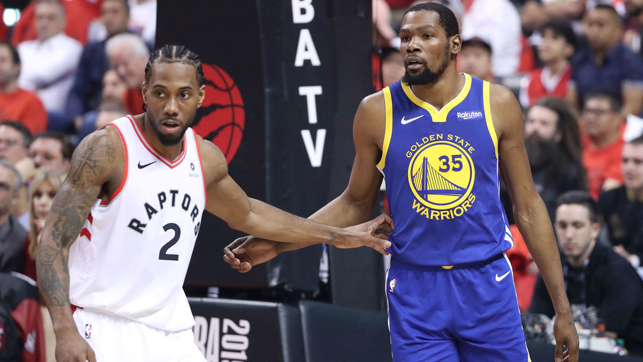 TORONTO, CANADA - JUNE 10: Kawhi Leonard #2 of the Toronto Raptors defends Kevin Durant #35 of the Golden State Warriors during Game Five of the NBA Finals on June 10, 2019 at Scotiabank Arena in Toronto, Ontario, Canada. NOTE TO USER: User expressly acknowledges and agrees that, by downloading and/or using this photograph, user is consenting to the terms and conditions of the Getty Images License Agreement. Mandatory Copyright Notice: Copyright 2019 NBAE