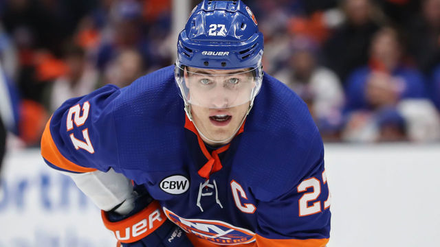 UNIONDALE, NY - APRIL 12: New York Islanders left wing Anders Lee (27) gets set for the face-off during game 2 of the first round of the Stanley Cup Playoffs between the New York Islanders and the Pittsburgh Penguins on April 14, 2019 at the Nassau Veterans Memorial Coliseum in Uniondale, NY.