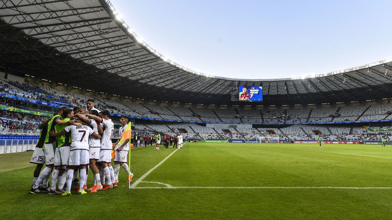 BELO HORIZONTE, BRAZIL - JUNE 22: Players of Venezuela celebrates a scored goal against Bolivia during the Copa America Brazil 2019 group A match between Bolivia and Venezuela at Mineirao Stadium on June 22, 2019 in Belo Horizonte, Brazil.