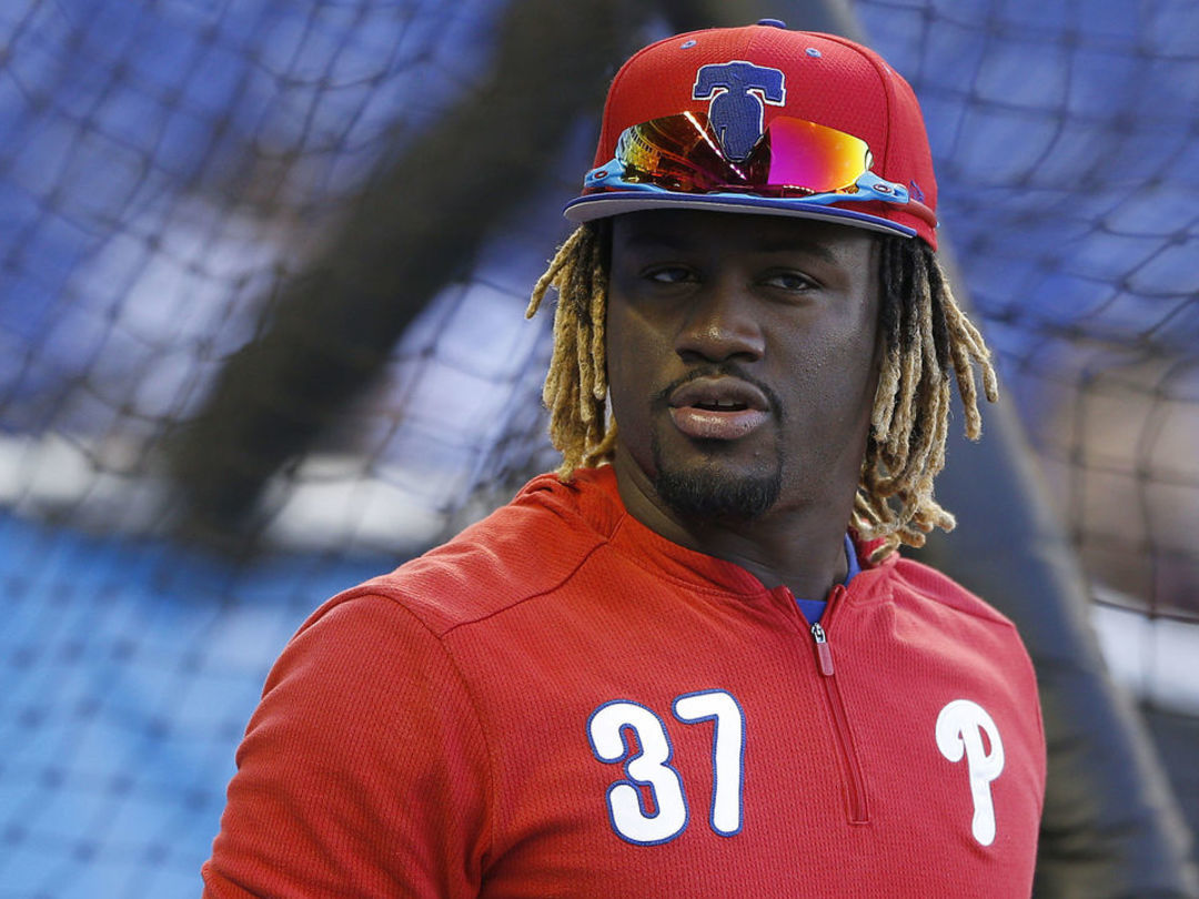 Phillies add Odubel Herrera to roster for 1st time since 2019 suspension