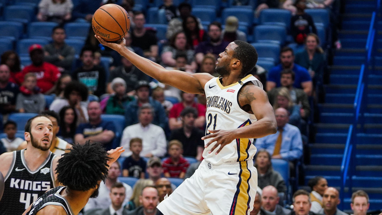 NEW ORLEANS, LOUISIANA - MARCH 28: Darius Miller #21 of the New Orleans Pelicans shoots the ball during a game against the Sacramento Kings at Smoothie King Center on March 28, 2019 in New Orleans, Louisiana.
