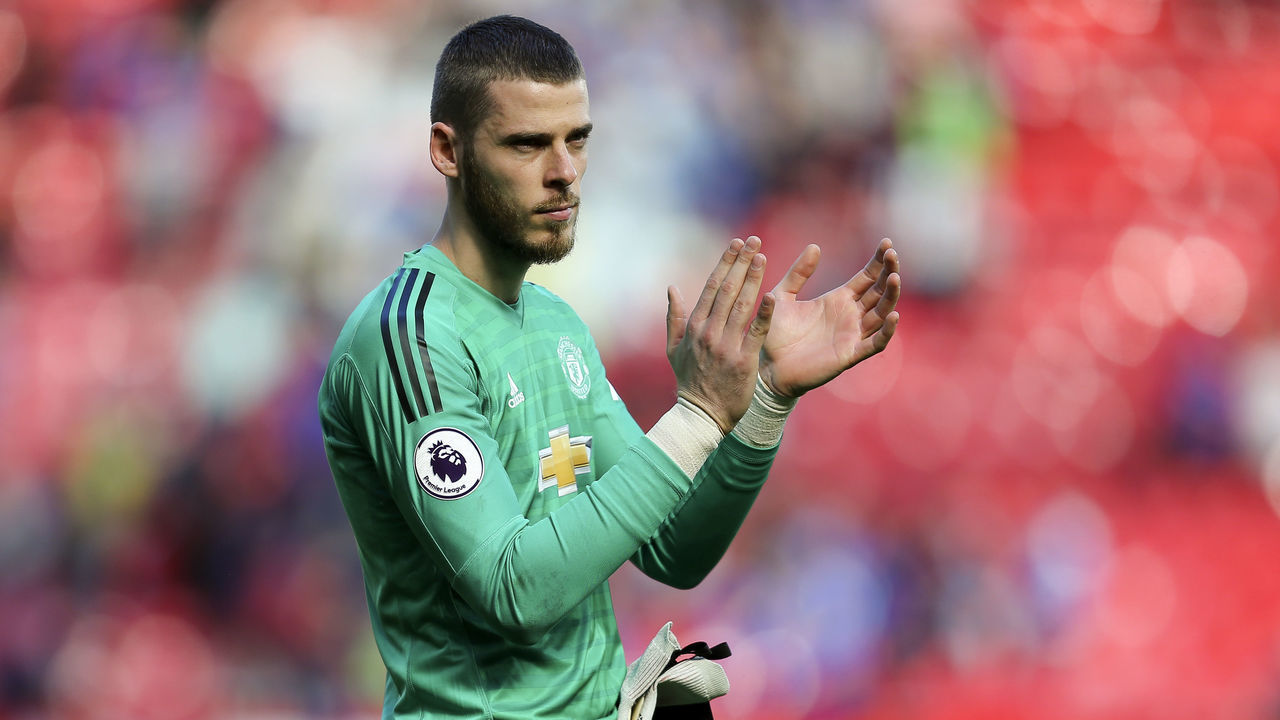 MANCHESTER, ENGLAND - MAY 12: David de Gea of Manchester United waves to the supporters after the Premier League match between Manchester United and Cardiff City at Old Trafford on May 12, 2019 in Manchester, United Kingdom.