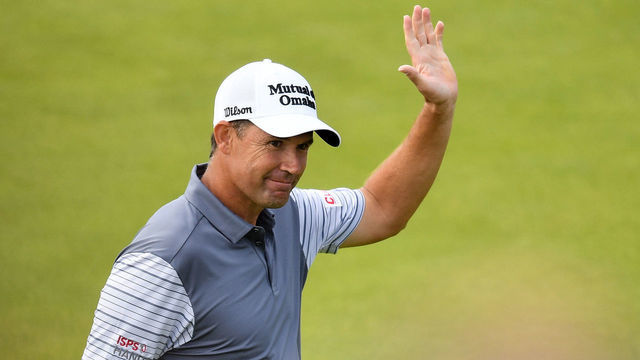 Clare , Ireland - 4 July 2019; Padraig Harrington of Ireland acknowledges the gallery after finishing his round on the 18th green during day one of the 2019 Dubai Duty Free Irish Open at Lahinch Golf Club in Lahinch, Clare.
