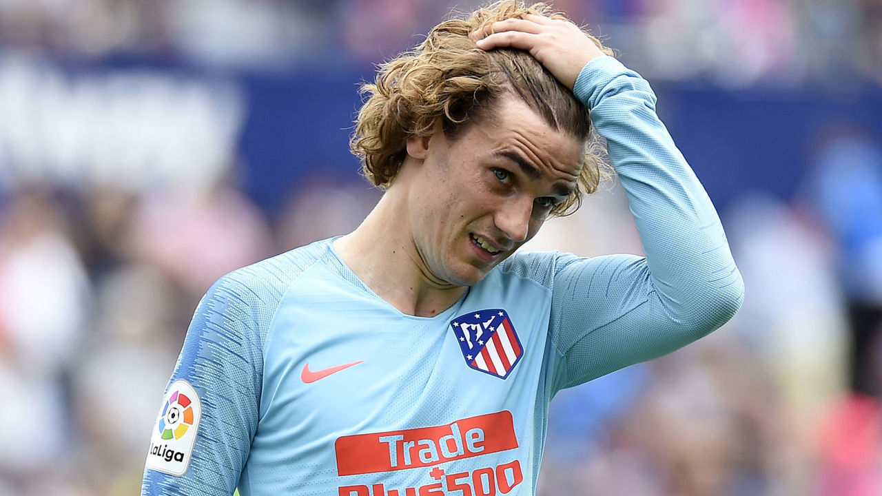 Atletico Madrid's French forward Antoine Griezmann reacts during the Spanish League football match between Levante and Atletico Madrid at the Ciutat de Valencia stadium in Valencia on May 18, 2019.