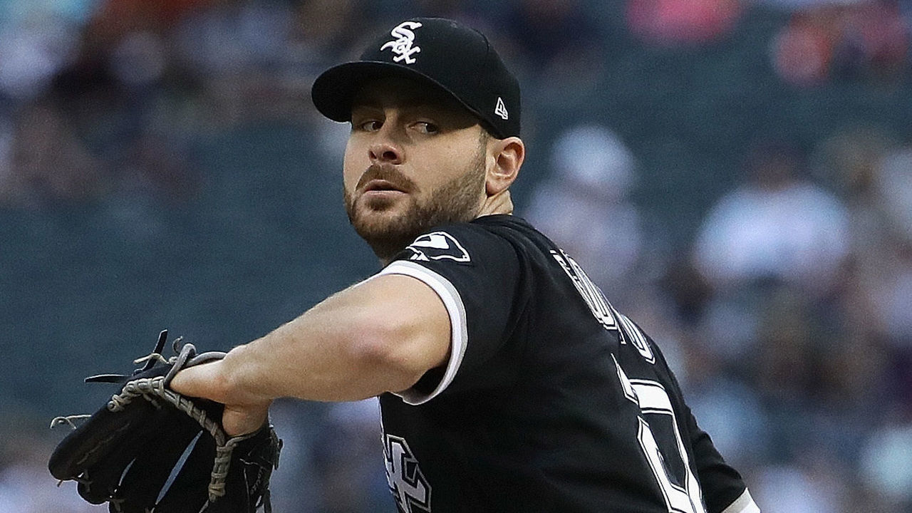 CHICAGO, ILLINOIS - JUNE 14: Starting pitcher Lucas Giolito #27 of the Chicago White Sox delivers the ball against. the Chicago White Sox at Guaranteed Rate Field on June 14, 2019 in Chicago, Illinois.