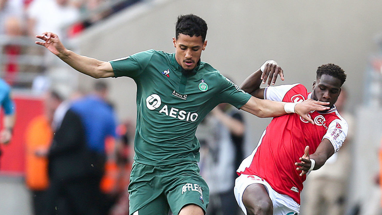Saint-Etienne's French defender William Saliba (L) vies with Reims' French forward Boulaye Dia during the French L1 football match between Stade de Reims and Saint-Etienne (ASSE) on April 21, 2019 at the Auguste-Delaune stadium in Reims.