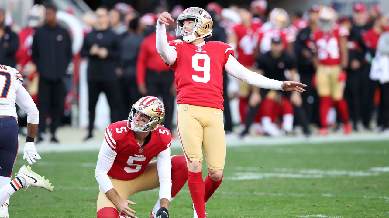 SANTA CLARA, CA - DECEMBER 23: Robbie Gould #9 of the San Francisco 49ers kicks during the game against the Chicago Bears at Levi Stadium on December 23, 2018 in Santa Clara, CA. The Bears defeated the 49ers 14-9.