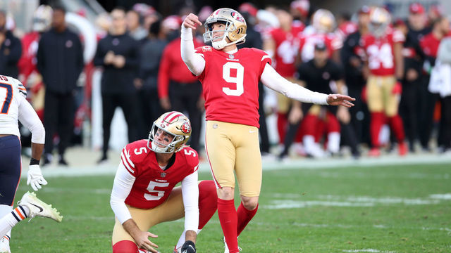 SANTA CLARA, CA - DECEMBER 23: Robbie Gould #9 of the San Francisco 49ers kicks during the game against the Chicago Bears at Levi Stadium on December 23, 2018 in Santa Clara, CA. The Bears defeated the 49ers 14-9.