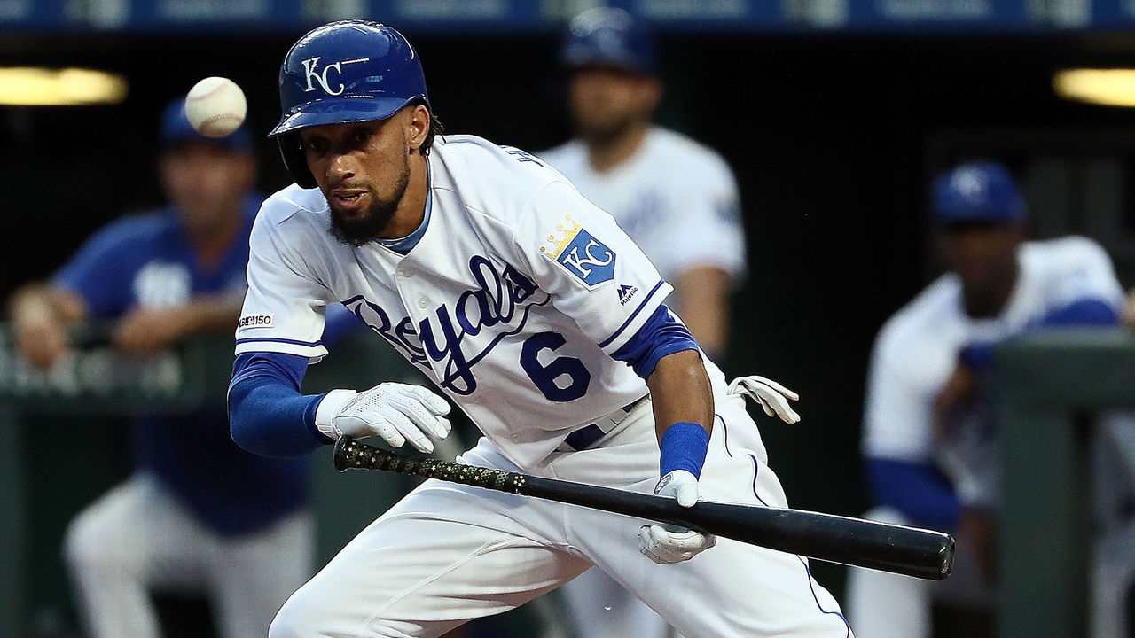 Braves claim speedy outfielder Billy Hamilton off waivers