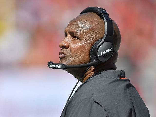 TAMPA, FL - OCTOBER 21: Cleveland Browns head coach Hue Jackson during the first half of an NFL game between the Cleveland Browns and the Tampa Bay Bucs on October 21, 2018, at Raymond James Stadium in Tampa, FL.