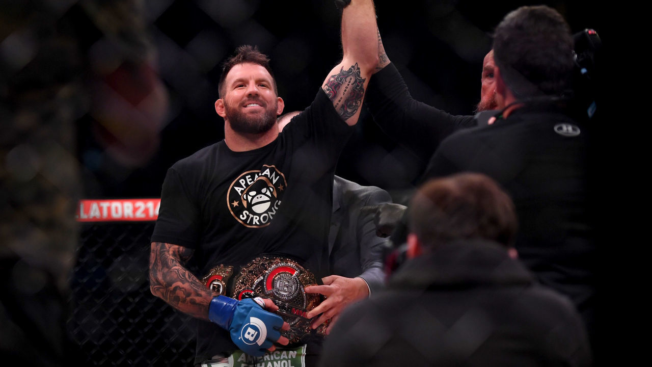 INGLEWOOD , CA - JANUARY 26: Light heavyweight champ Ryan Bader (blue) defeats Fedor Emelianenko via KO (punches) in the first round to win the Heavyweight Grand Prix during Bellator 214 at the Forum in Inglewood, CA., Saturday, Jan 26, 2019.