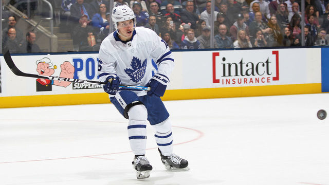 TORONTO, ON - MARCH 11: Mitchell Marner #16 of the Toronto Maple Leafs looks to tip an incoming puck against the Tampa Bay Lightning during an NHL game at Scotiabank Arena on March 11, 2019 in Toronto, Ontario, Canada. The Lightning defeated the Maple Leafs 6-2.