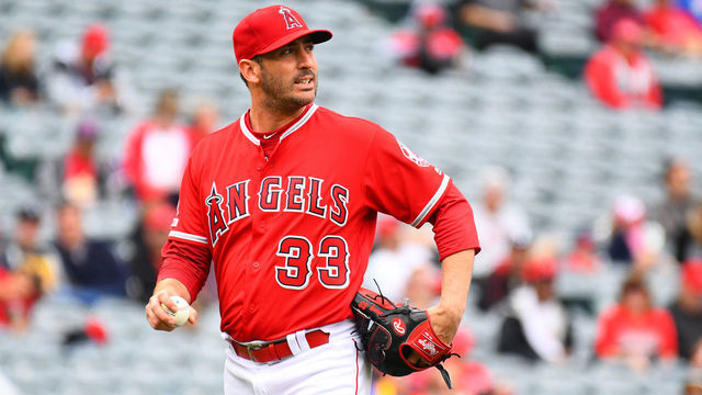 ANAHEIM, CA - MAY 23: Los Angeles Angels pitcher Matt Harvey (33) looks on after giving up a home run during a MLB game between the Minnesota Twins and the Los Angeles Angels of Anaheim on May 23, 2019 at Angel Stadium of Anaheim in Anaheim, CA. (Photo by Brian Rothmuller/Icon Sportswire via Getty Images