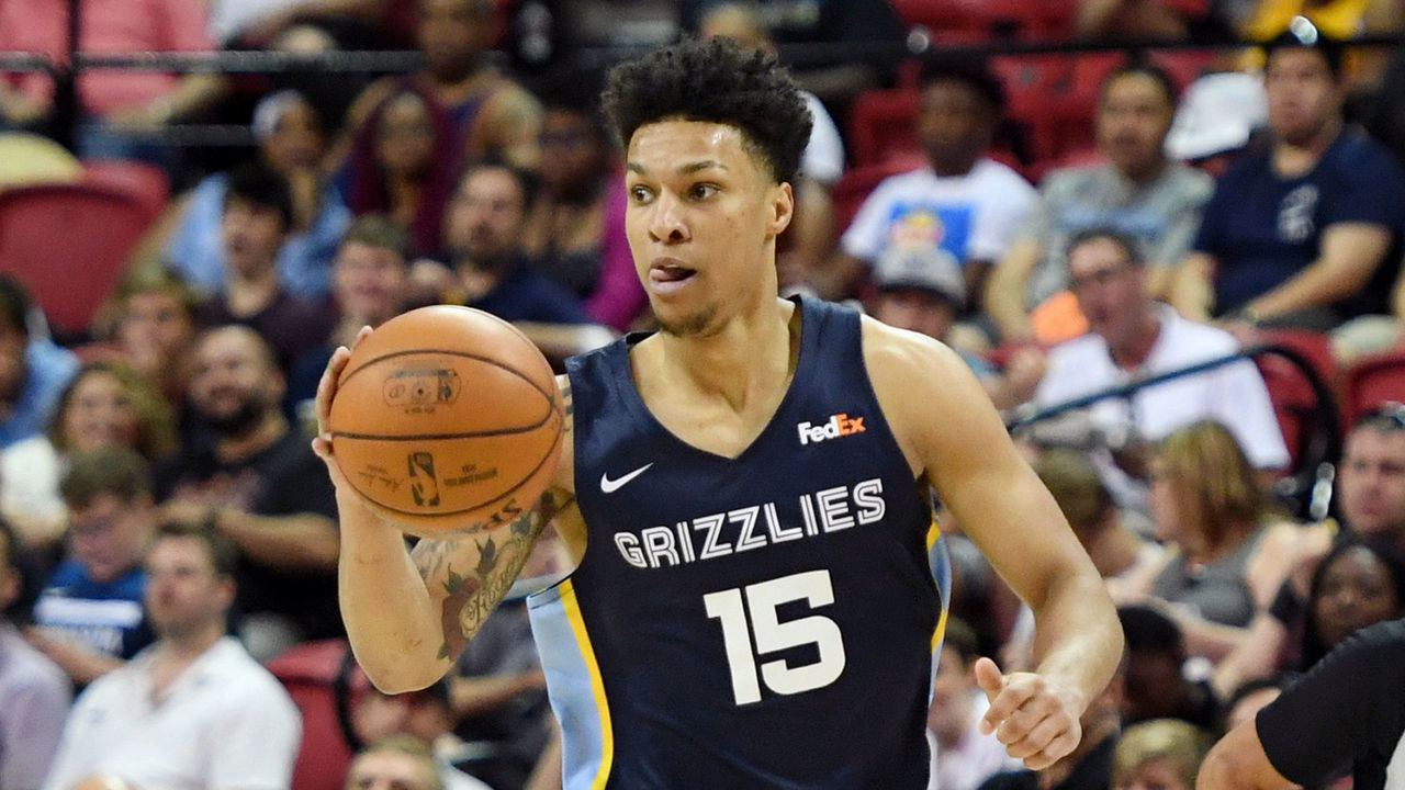 LAS VEGAS, NEVADA - JULY 14: Brandon Clarke #15 of the Memphis Grizzlies brings the ball up the court against the New Orleans Pelicans during a semifinal game of the 2019 NBA Summer League at the Thomas & Mack Center on July 14, 2019 in Las Vegas, Nevada. The Grizzlies defeated the Pelicans 88-86 in overtime.
