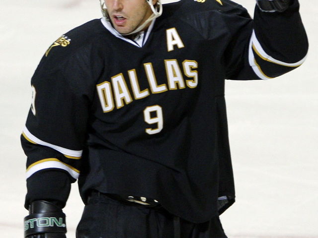 Stars will retire Modano's No. 9 ahead of game vs. Wild
