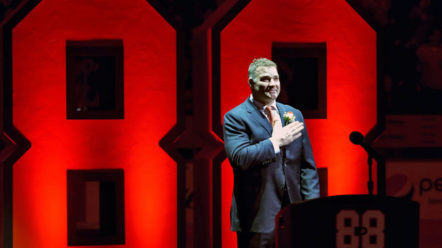 PHILADELPHIA, PA - JANUARY 18: NHL Hall of Famer and former Philadelphia Flyer Eric Lindros reacts to the crowd during his Jersey Retirement Night ceremony, prior to a NHL game between the Philadelphia Flyers and the Toronto Maple Leafs on January 18, 2018 at the Wells Fargo Center in Philadelphia, Pennsylvania.