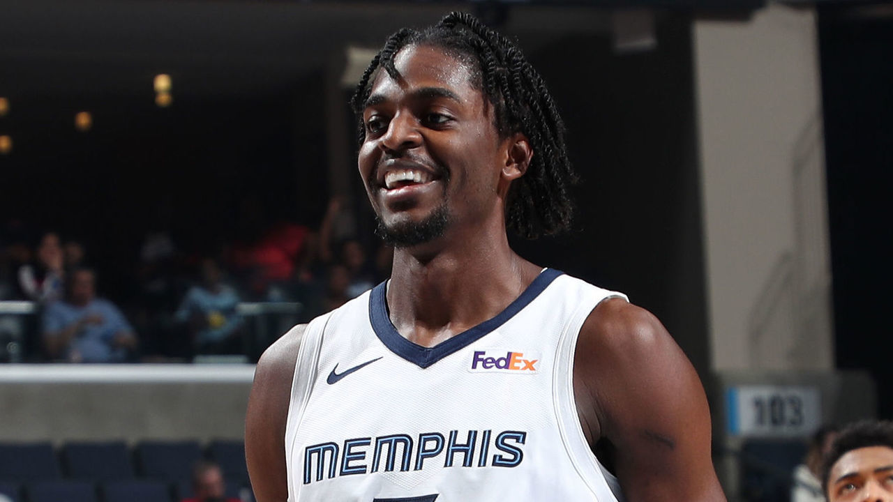 MEMPHIS, TN - APRIL 10: Justin Holiday #7 of the Memphis Grizzlies smiles during the game against the Golden State Warriors on April 10, 2019 at FedExForum in Memphis, Tennessee. Mandatory Copyright Notice: Copyright 2019 NBAE