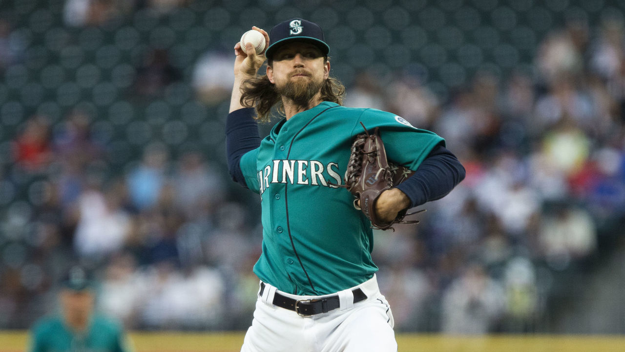 SEATTLE, WA - JUNE 21: Mike Leake #8 of the Seattle Mariners delivers a pitch in the fifth inning against the Baltimore Orioles at T-Mobile Park on June 21, 2019 in Seattle, Washington.