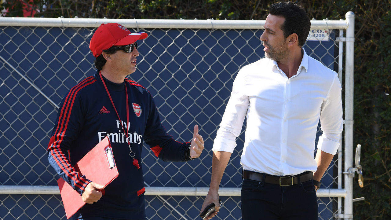 LOS ANGELES, CALIFORNIA - JULY 12: Unai Emery the Arsenal Head Coach chats to Edu the Arsenal Technical Director before the Arsenal Training Session on July 12, 2019 in Los Angeles, California.