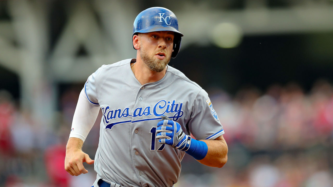 Royals' Dozier tests positive for COVID-19 before exhibition