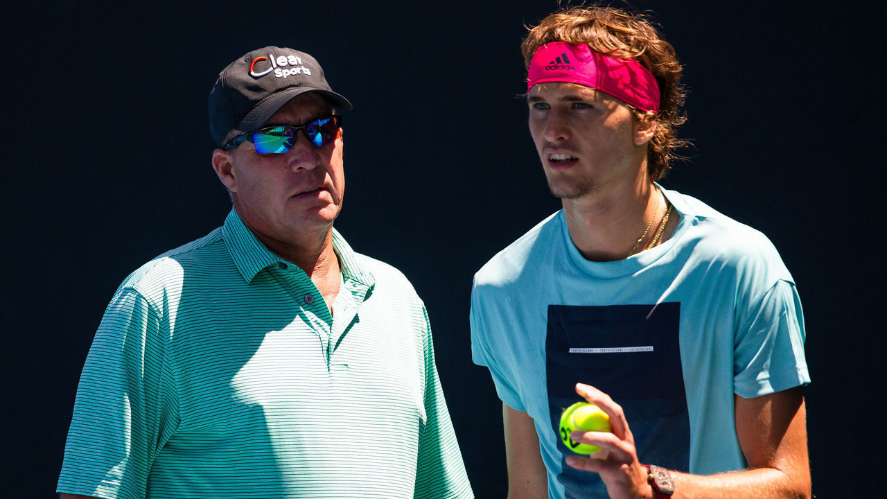 13 January 2019, Australia, Melbourne: Tennis: Australia Open. Alexander Zverev (r) from Germany talks to his trainer Ivan Lendl during the training. Photo: Frank Molter/dpa