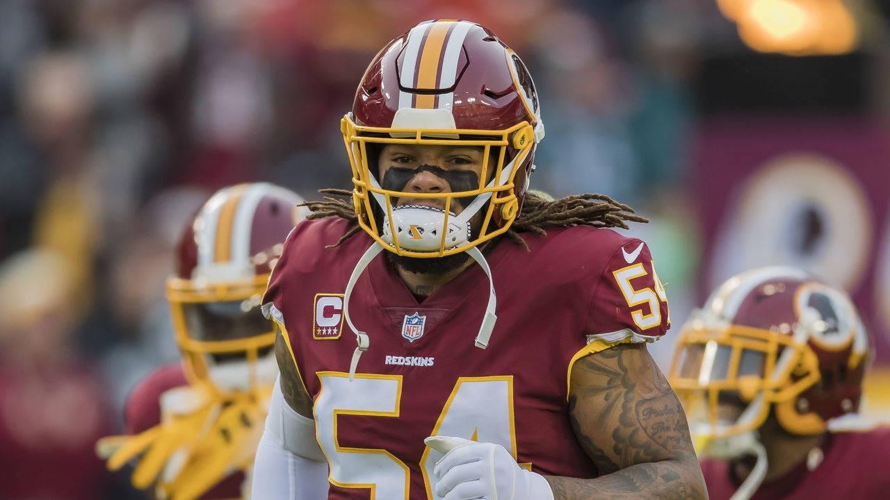 LANDOVER, MD - DECEMBER 30: Mason Foster #54 of the Washington Redskins takes the field before the game against the Philadelphia Eagles at FedExField on December 30, 2018 in Landover, Maryland.